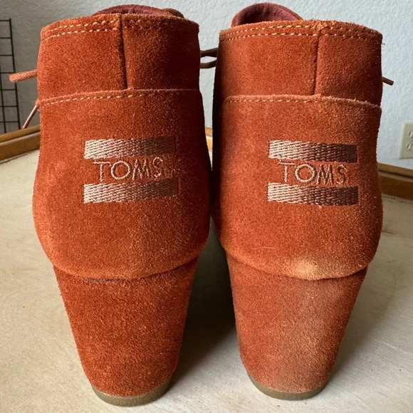 Toms Ankle Wedge Bootie - Picture 3 of 6